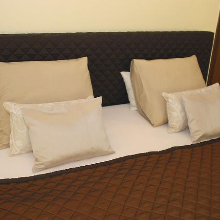 B&B Golden Corner 24 Malinas Exterior foto